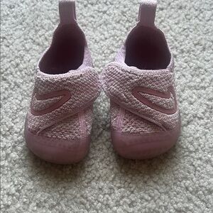 Nike swoosh one toddler shoe